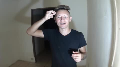 RoastingCorn online show from 10/12/25, 09:41