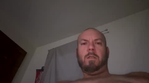 rob4560101 online show from 12/21/25, 03:46