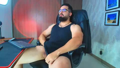 Snapshot of robby_k chatting on 05/18/26, 05:02 Robby online show from 05/18/26, 05:02