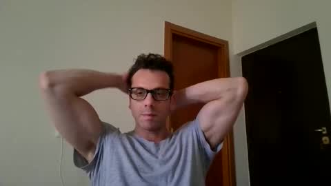 roberpierre_ho online show from 05/13/26, 08:34