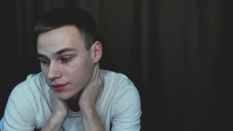 robert10211 online show from 12/27/24, 12:07