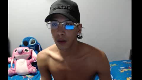 Snapshot of robert_kingg chatting on 12/15/25, 09:46 robert_kingg online show from 12/15/25, 09:46