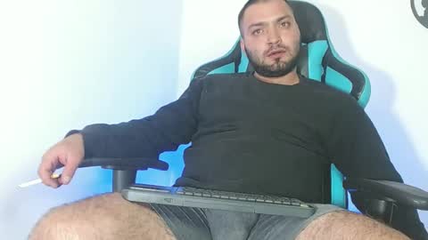 Snapshot of robert_leroy chatting on 07/05/26, 04:19 Stiven - online show from 07/05/26, 04:19