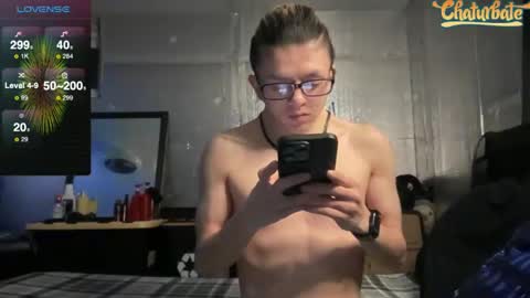 Snapshot of robertcicijr21 chatting on 01/26/25, 01:31 Robert Cici Jr. online show from 01/26/25, 01:31