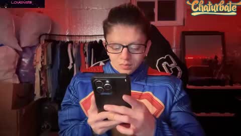 Snapshot of robertcicijr21 chatting on 11/18/25, 03:01 Robert Cici Jr. online show from 11/18/25, 03:01