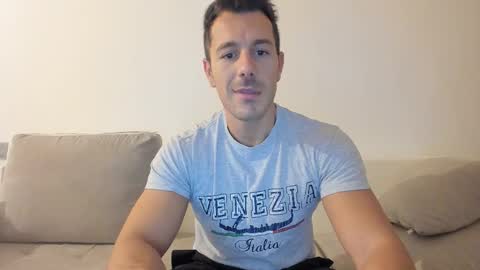 roberto4ever online show from 02/16/26, 05:47