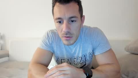 roberto4ever online show from 04/05/26, 05:04