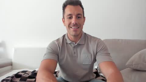 roberto4ever online show from 06/21/26, 10:07