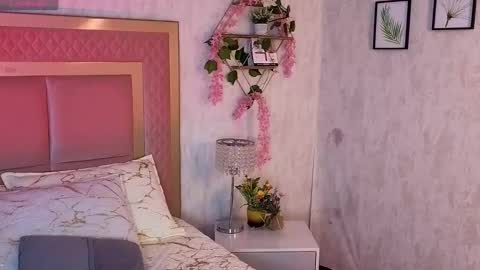 robin D online show from 10/24/25, 12:12