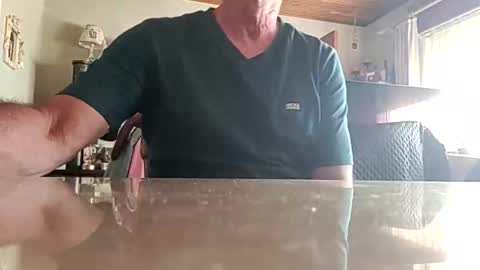 Snapshot of robke1966 chatting on 09/28/25, 06:41 robke1966 online show from 09/28/25, 06:41