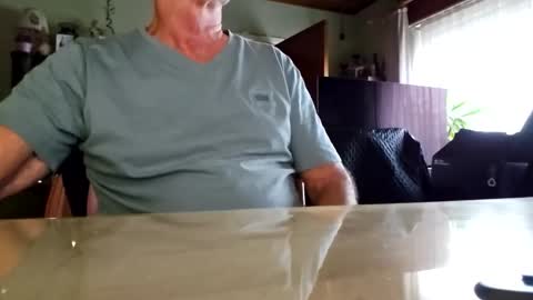 Snapshot of robke1966 chatting on 10/29/25, 07:43 robke1966 online show from 10/29/25, 07:43