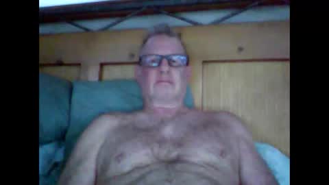 robo0000 online show from 02/09/26, 04:11