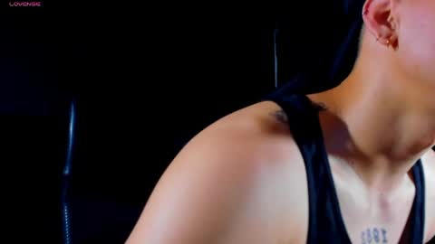 rocco_santos online show from 04/01/26, 06:16