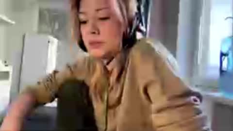 Snapshot of rochellehouis chatting on 02/10/26, 12:09 Anny online show from 02/10/26, 12:09