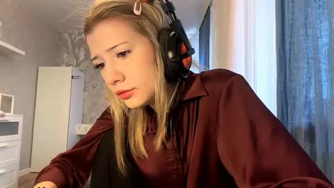 Snapshot of rochellehouis chatting on 02/26/26, 11:31 Anny online show from 02/26/26, 11:31