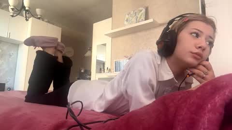 Snapshot of rochellehouis chatting on 03/02/26, 11:39 Anny online show from 03/02/26, 11:39