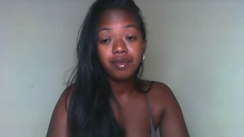 rochellinah online show from 03/23/26, 07:23