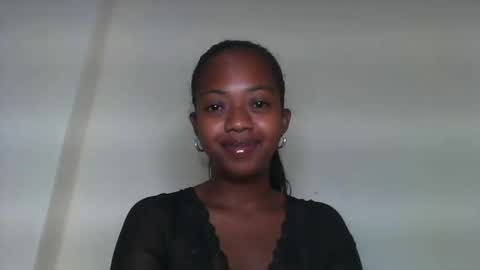 rochellinah online show from 03/25/26, 07:58