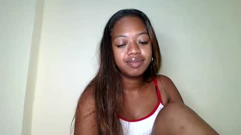 rochellinah online show from 05/27/26, 01:57
