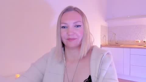 Snapshot of rock__baby chatting on 12/06/24, 12:23 rock__baby online show from 12/06/24, 12:23