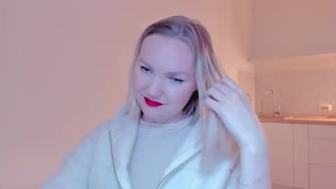 Snapshot of rock__baby chatting on 12/07/24, 12:30 rock__baby online show from 12/07/24, 12:30