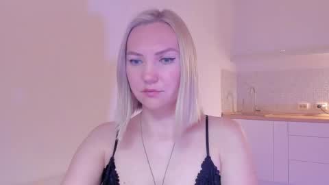 Snapshot of rock__baby chatting on 12/20/24, 08:55 rock__baby online show from 12/20/24, 08:55