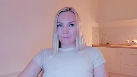 Snapshot of rock__baby chatting on 12/22/24, 05:01 rock__baby online show from 12/22/24, 05:01