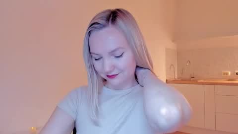 Snapshot of rock__baby chatting on 01/18/25, 11:33 rock__baby online show from 01/18/25, 11:33