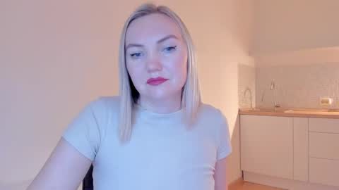 Snapshot of rock__baby chatting on 02/01/25, 03:41 rock__baby online show from 02/01/25, 03:41