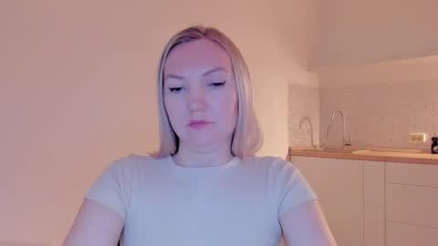 Snapshot of rock__baby chatting on 03/06/25, 08:19 rock__baby online show from 03/06/25, 08:19