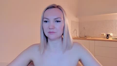 Snapshot of rock__baby chatting on 03/07/25, 02:25 rock__baby online show from 03/07/25, 02:25