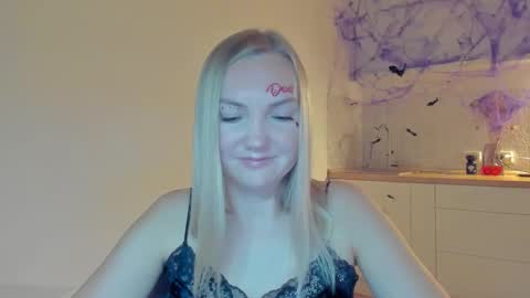 Snapshot of rock__baby chatting on 10/31/25, 09:49 rock__baby online show from 10/31/25, 09:49