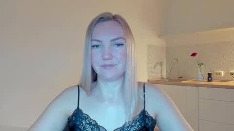 Snapshot of rock__baby chatting on 11/23/25, 04:12 rock__baby online show from 11/23/25, 04:12