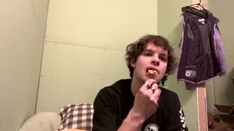 Snapshot of rockeylo99 chatting on 12/05/25, 12:30 rockeylo99 online show from 12/05/25, 12:30