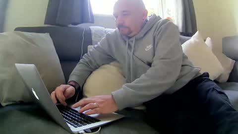 Joey online show from 03/04/25, 10:57