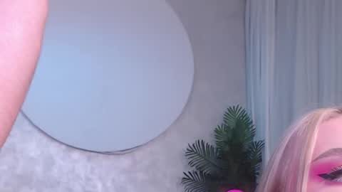 Lina and Den online show from 11/23/25, 05:29