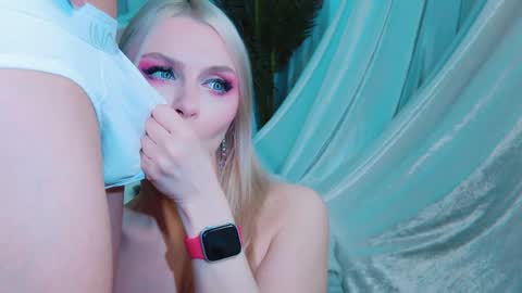 Lina and Den online show from 04/06/26, 06:36