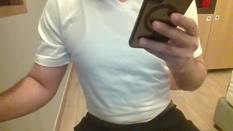 rockysam090 online show from 10/13/25, 10:48