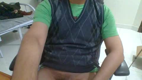 rockysam090 online show from 12/22/25, 10:18