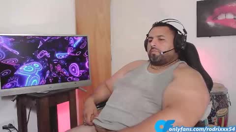 rodrixxx54 online show from 01/15/25, 01:23