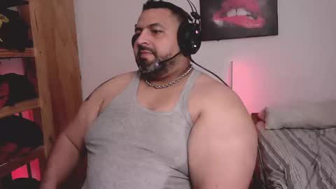 rodrixxx54 online show from 10/12/25, 01:26