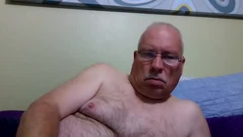 rodstud641 online show from 10/20/25, 11:49