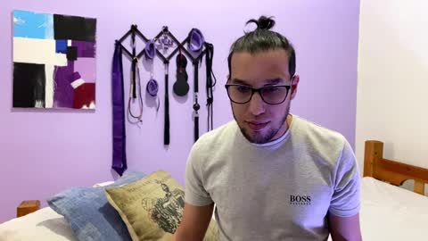 Thiago independent model online show from 01/26/25, 10:13