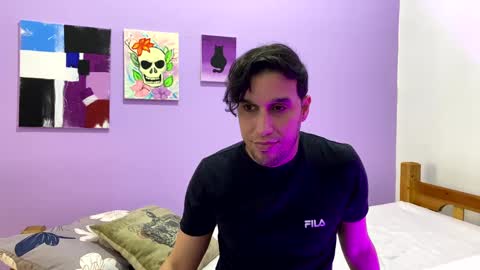 Thiago independent model online show from 02/15/25, 10:31