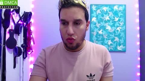 Thiago independent model online show from 10/30/25, 12:23