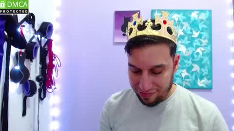 Thiago independent model online show from 11/14/25, 08:51