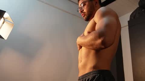 Roger Belmont online show from 09/14/25, 04:11