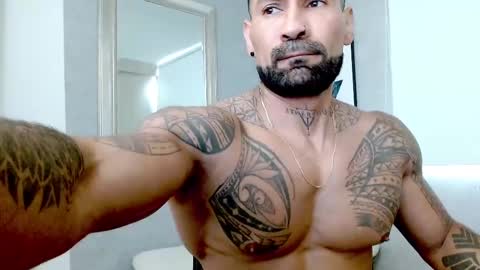 Rogers online show from 10/01/25, 01:17