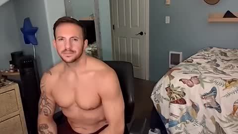 rokco_ online show from 02/15/26, 05:37