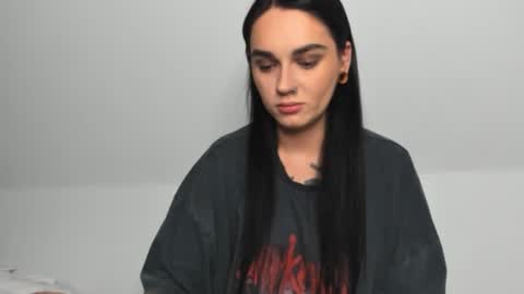 rokiinbaby online show from 11/25/25, 08:42